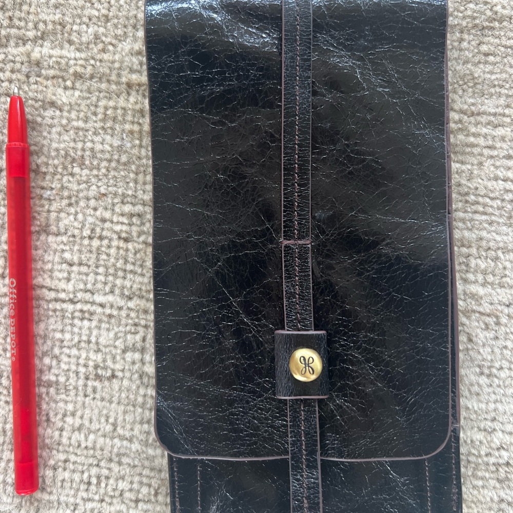Small, chocolate brown, leather HOBO wallet purse- BRAND NEW and never worn